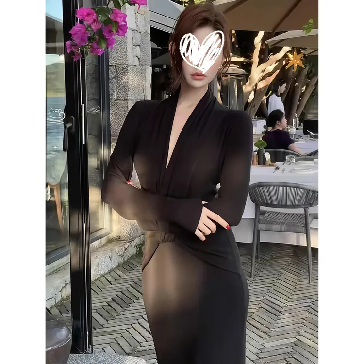 扭结设计V领紧身包臀裙子御姐风纯欲长袖连衣裙气质长裙女秋0633