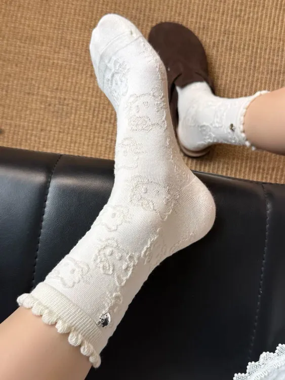 Hello Kitty袜子女花边堆堆袜卡通Kitty吊坠棉袜可爱春秋季中筒袜