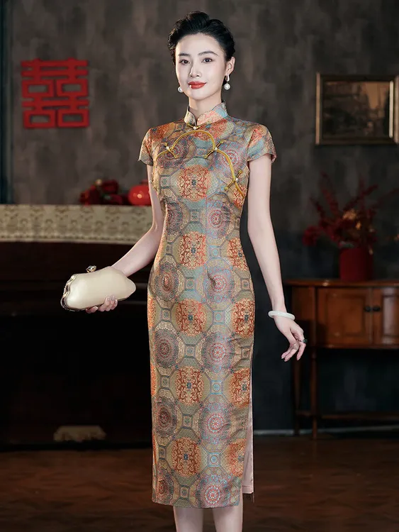 妈妈装婚宴礼服敬酒服2025新款爆款高级感轻奢喜婆婆婚礼服旗袍裙