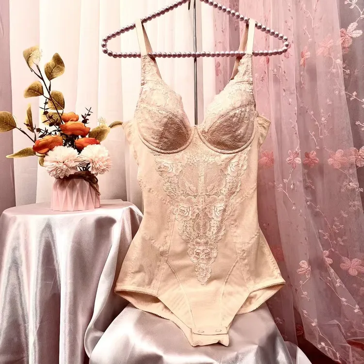 日单四季薄款收腹连体衣有钢圈聚拢收副乳吊带文胸束腰提臀美体衣