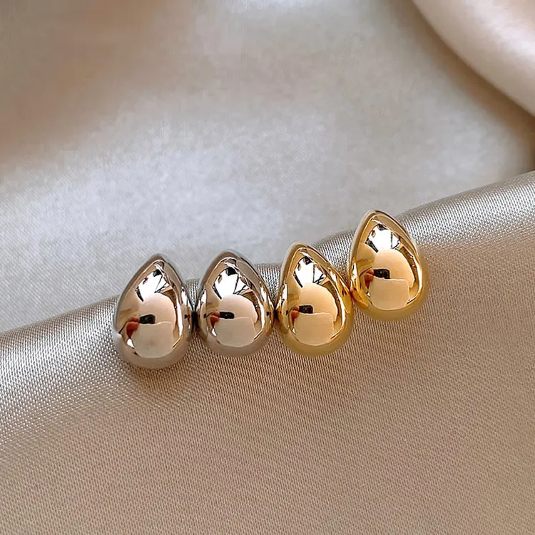 合金耳饰 金属银小豆豆耳钉2025新爆款秋冬耳环女轻奢高级感耳饰