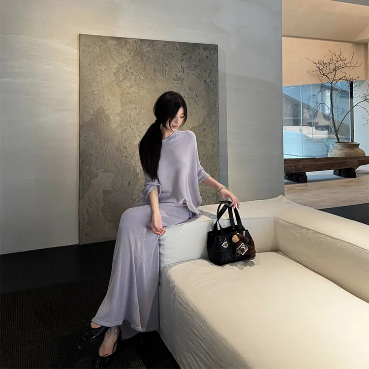 2025年夏季新款ins气质古早感美女斜领针织上衣女+垂感显瘦半身裙