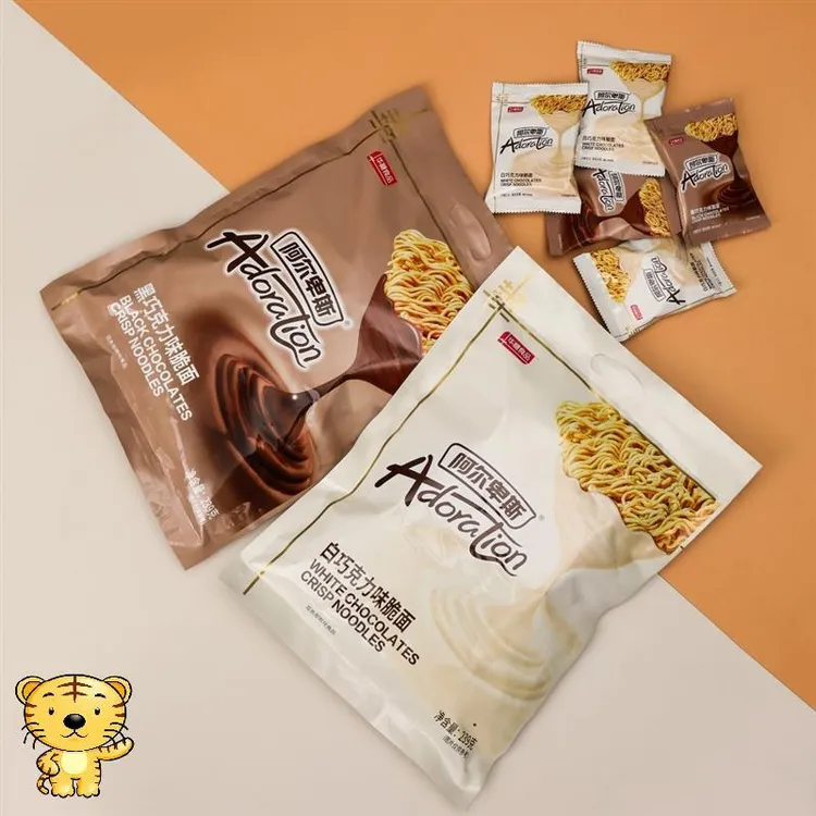 阿尔卑斯涂层方便面干脆面黑白巧克力零食点心面239g解馋酥脆香脆