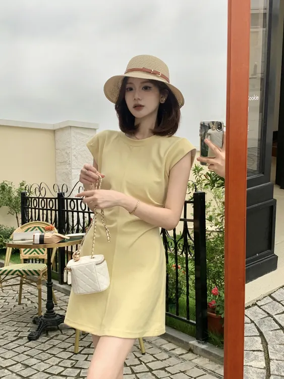 【芝士Cheese】半岛邂逅 气质显瘦休闲圆领修身简约连衣裙