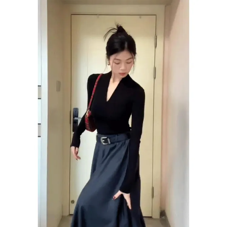 黑色气质领针织衫长袖女2025秋季新款内搭打底衫修身显瘦上衣潮