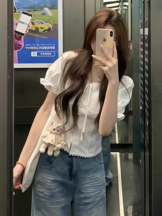 白色方领泡泡袖短袖衬衫女2025年夏季新款设计感收腰显瘦短款上衣