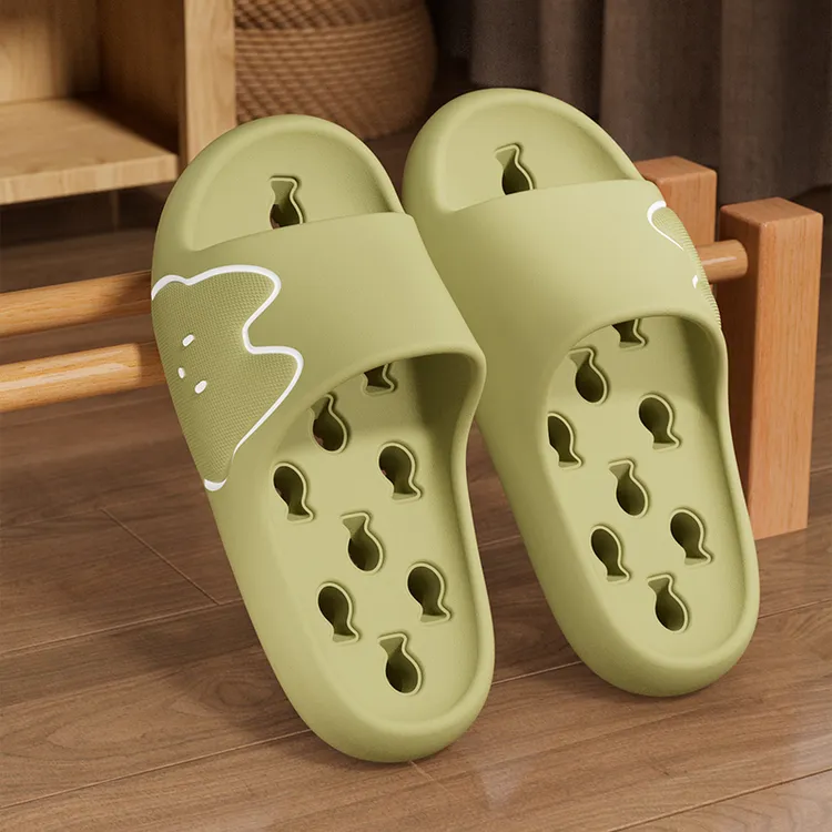 漏水凉拖女2025新款浴室洗澡速干镂空室内居家防滑静音踩屎感拖鞋