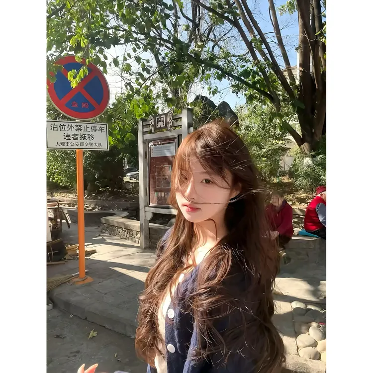 韩系温柔风短款开衫外套女早春款新款深蓝色针织衫修身显瘦上衣潮