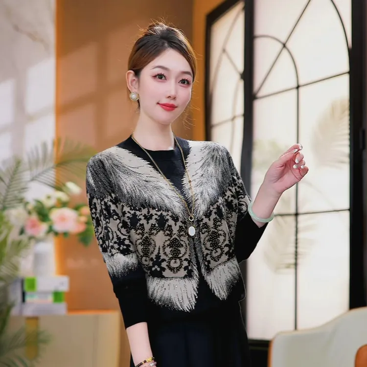 现货【浅雪山茶】2025秋冬新款抗起球针织毛衣含绵羊毛保暖套头气质