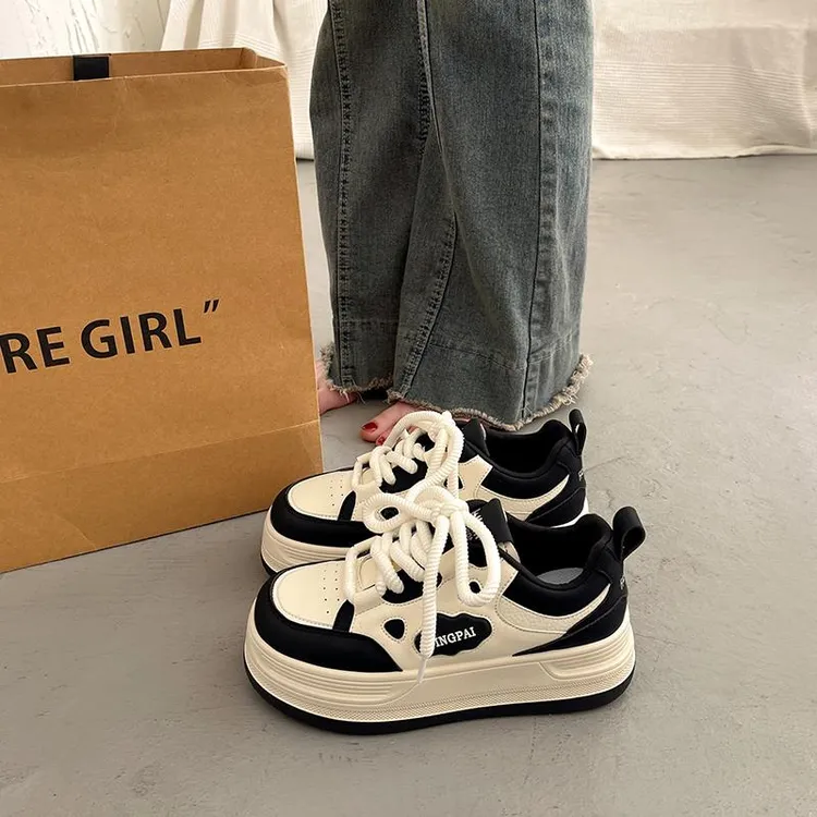 爆款百搭松糕小白鞋女春秋季小众厚底板鞋新款韩系休闲运动鞋