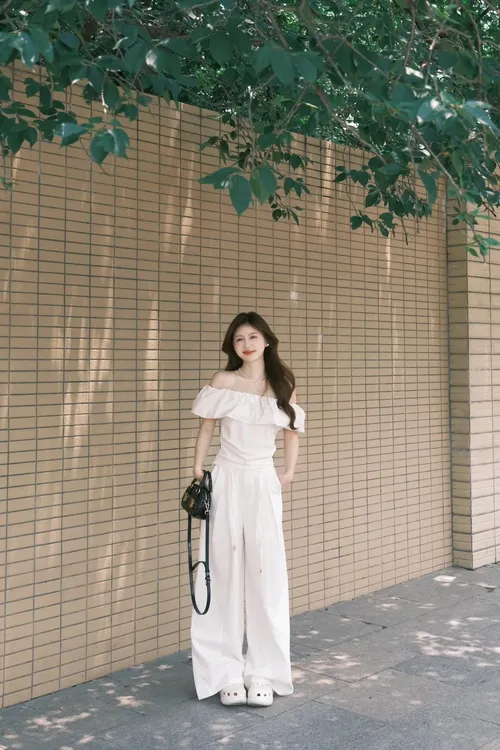 2025夏季新款韩系松弛感一字领上衣百搭阔腿裤两件套装时尚气质