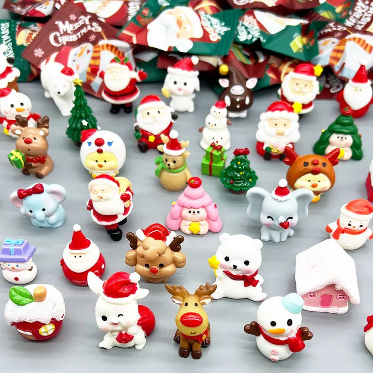 迷你圣诞盲袋小礼品奖励儿童玩具圣诞老人雪人伴手礼装饰盲盒摆件