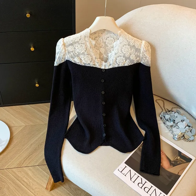 温柔蕾丝拼接v领针织打底衫女2025新款气质上衣内搭洋气小衫I2-83