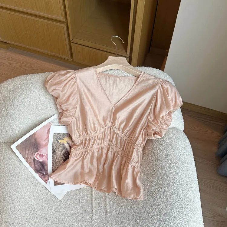 【小雪推荐】夏季韩版纯色褶皱收腰V领小衫上衣百搭时尚减龄显瘦女