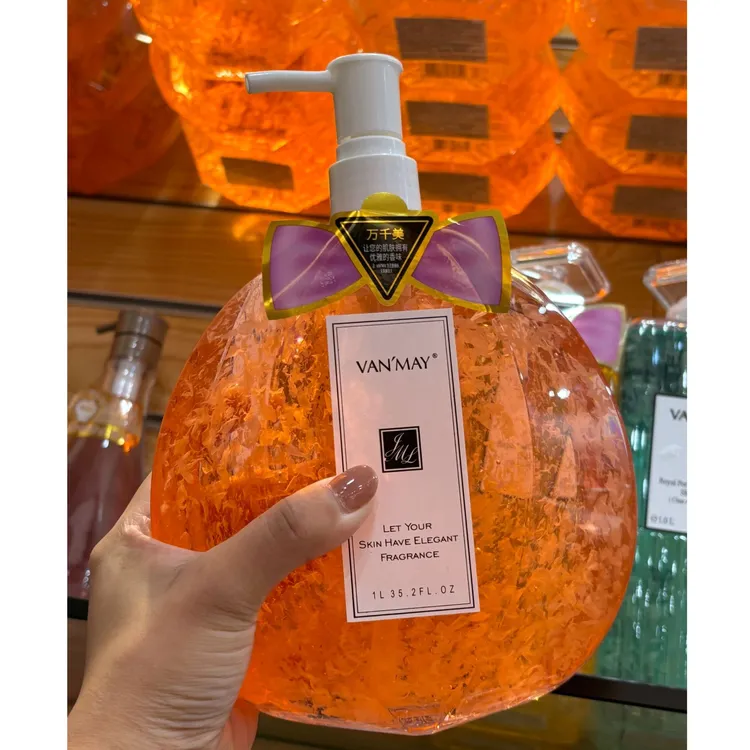 万千美花瓣香水沐浴露保湿滋润补水女孩持久留香香氛美肌水润嫩肤