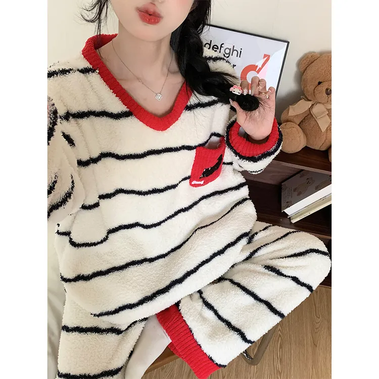 睡衣女冬季长袖半边绒圆领加绒加厚保暖套装简约条纹珊瑚绒家居服