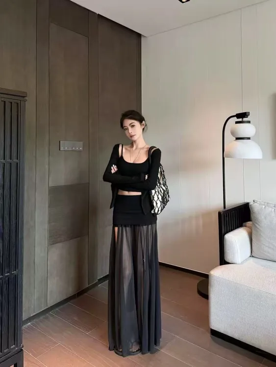 夏季新款设计感外披吊带半裙套装