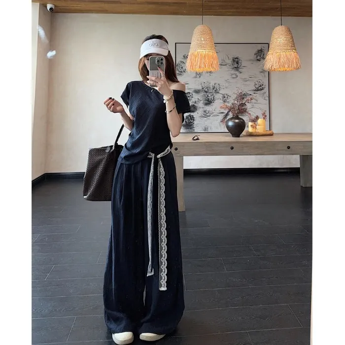 设计感小众斜肩短袖休闲T恤女夏季新款蕾丝腰带休闲裤长裤两件套