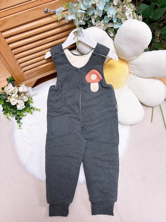 【200克厚度】宝宝棉花背带裤冬季婴儿手工保暖连体棉花背带棉裤