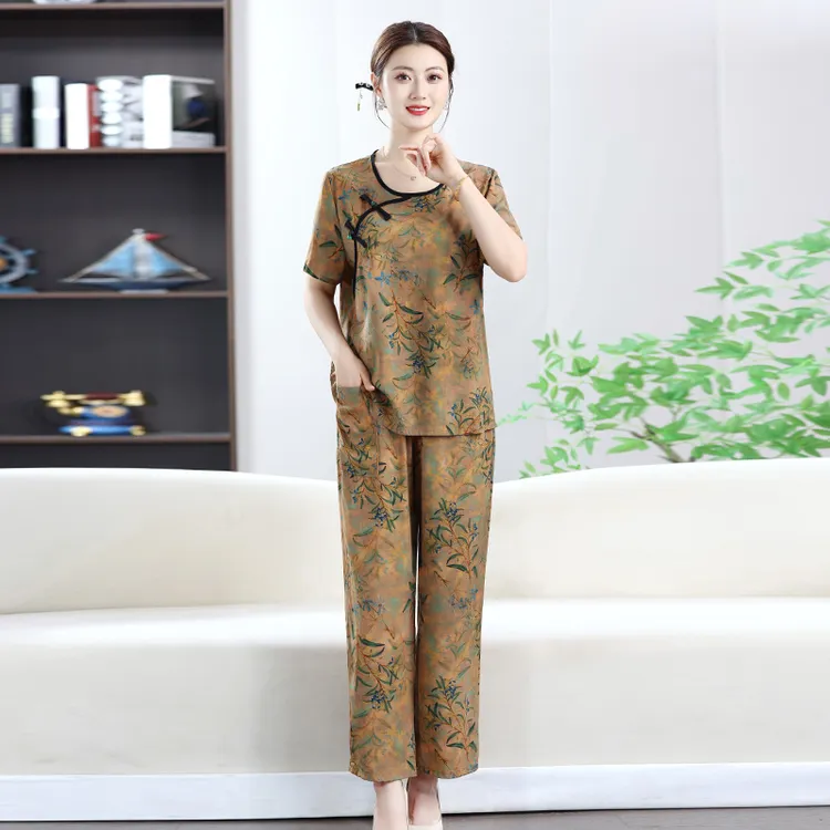 妈妈新中式棉绸中老年女国风套装时尚洋气外穿上衣新中式妈妈装