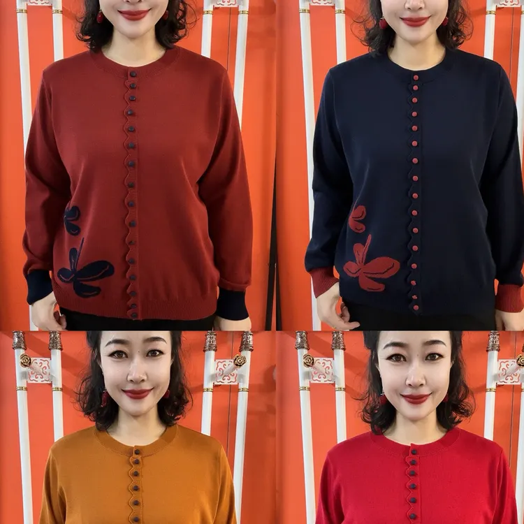 圆领排扣牙边两朵花焦麻衫