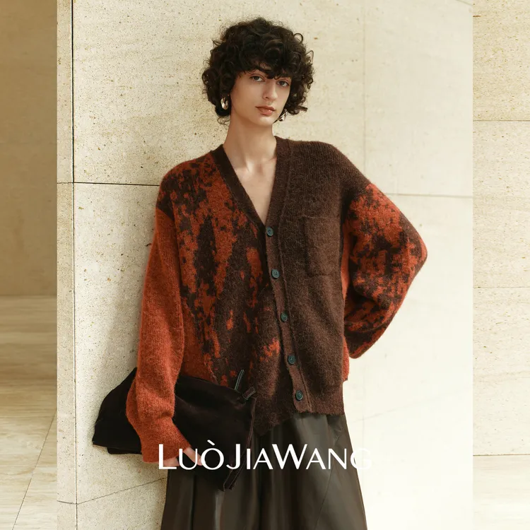 羊驼毛混纺水墨印染印花针织开衫毛衣女LUOJIAWANG【墨韵共生】