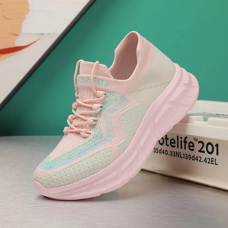 牛霸道 四季不累脚鞋健身曳舞男女同款亲子旅游广场跳舞鞋255061