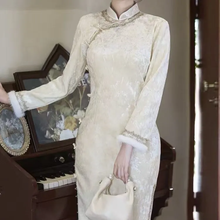 《玉兰》加绒保暖新中式旗袍