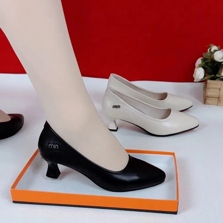 2025真皮春夏季浅口软底单鞋舒适显高百搭防滑新款时尚耐磨工作鞋