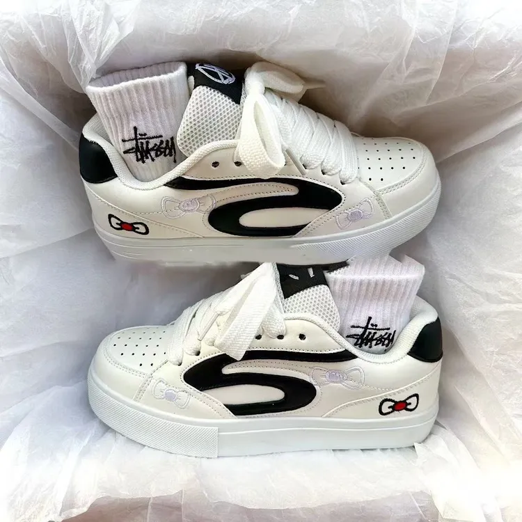 原创白粉拼接猫咪设计面包鞋女复古小众设计滑板鞋厚底防滑运动鞋