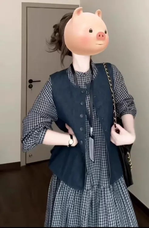 2025年早秋新款胖妹妹牛仔马甲+蓝格裙两件套7377