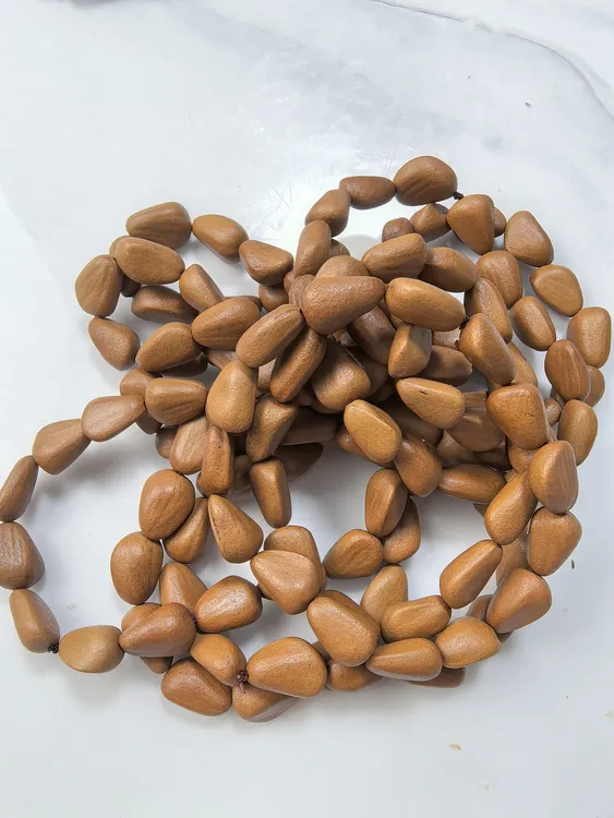 天然原生态东北红松子手串13-14