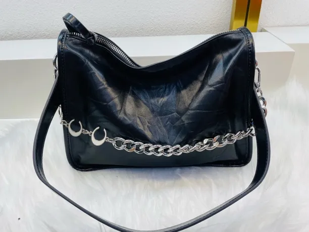 褶皱包女新款高级感通勤百搭牛皮单肩斜挎包抓纹时尚6170头成牛皮