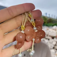 颈饰合金石英质玉（金丝玉）金丝玉蝴蝶吊坠
