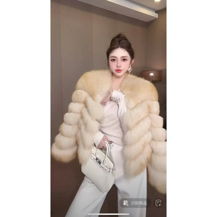 DACPAN-“火狐狸”进口整皮狐狸毛外套  2025/盼·YP467