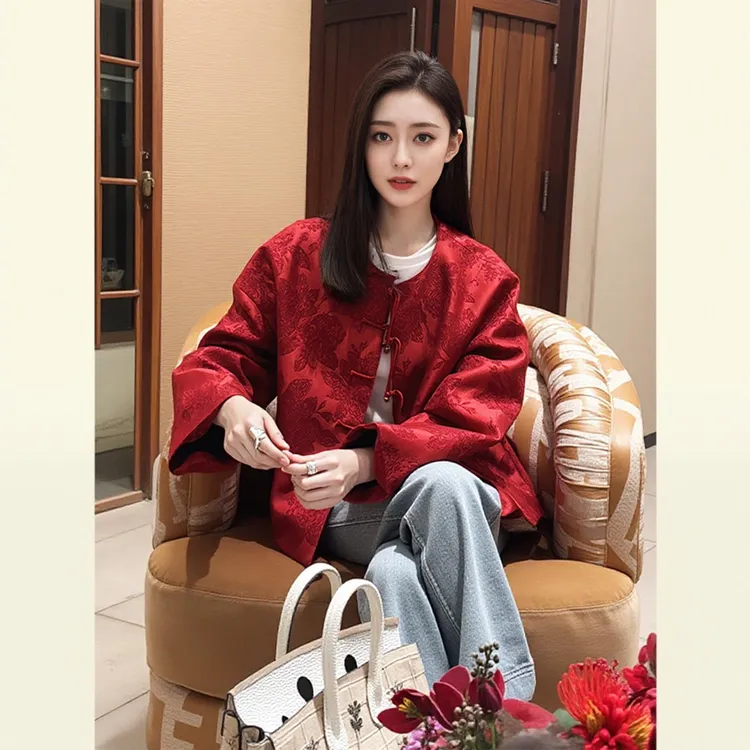 VALVOELITE红色新中式外套女慵懒中国风高端优雅提花盘扣新年战袍