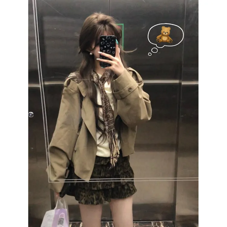 新款时尚洋气百搭女装宽松显瘦外套纯欲风短裙套装秋季