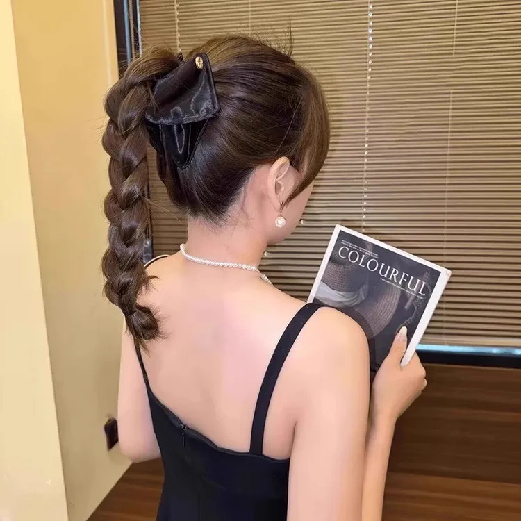 法式简约布艺贝壳三角抓夹2025新款高级感后脑勺盘发夹鲨鱼夹发饰