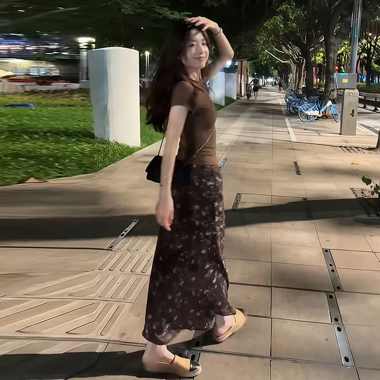 法式高级感复古碎花半身裙女修身短袖上衣2025夏季新款气质两件套