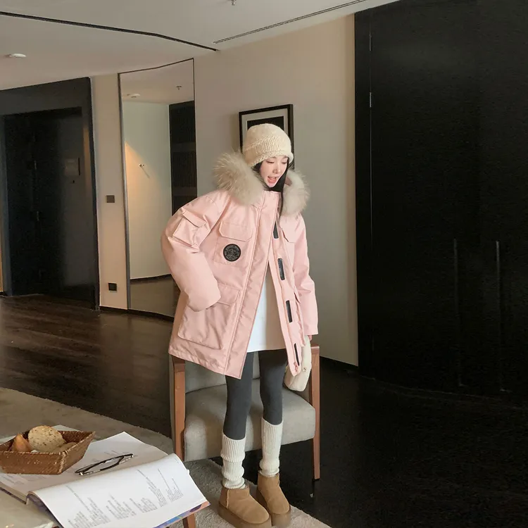 区区欧阳 貉子毛领连帽羽绒服女冬季新款加厚90白鸭绒中长款外套