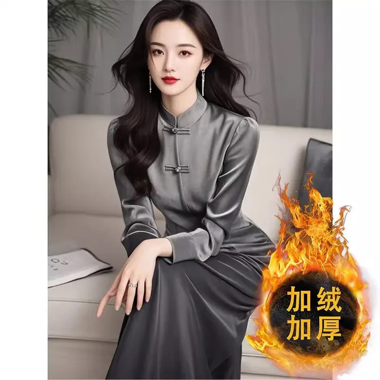 冬季上流社会气质女神范高级感端庄超好看国风灰色盘扣加绒连衣裙