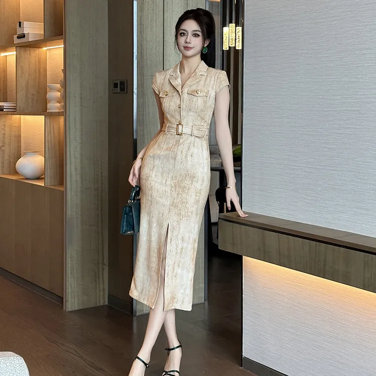 婷婷衣恋61198夏季新款时尚通勤优雅气质V领收腰修身显瘦连衣裙