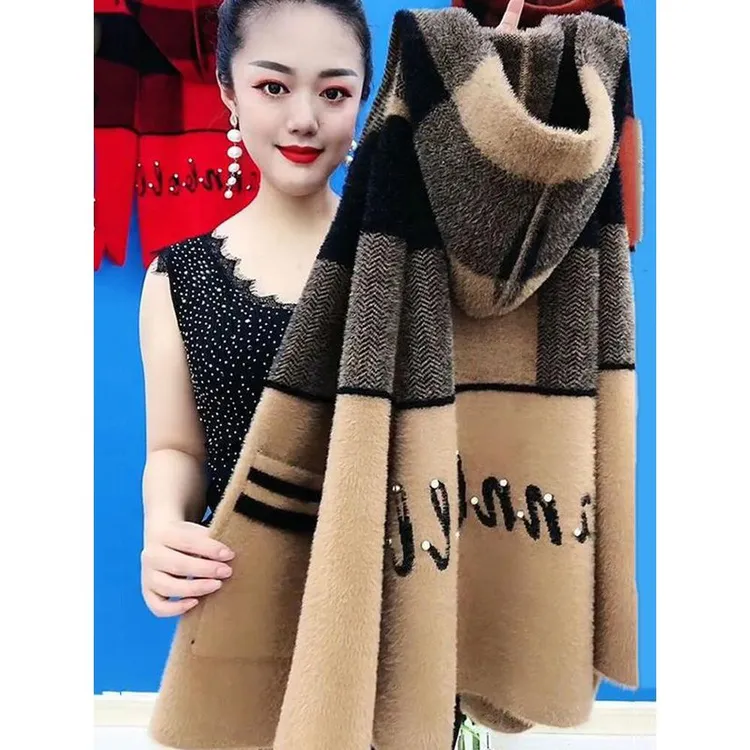 水貂绒毛衣外套妈妈装女秋冬季中老年人针织开衫连帽宽松短款上衣