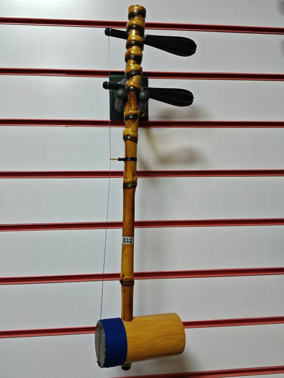 32号  京胡 二黄D调，降E调