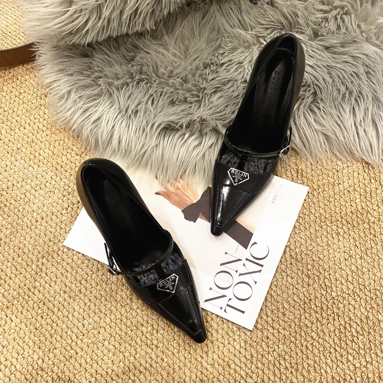 2025秋冬新款黑色方头高跟鞋细跟单鞋职业小皮鞋通勤娘MAN风女鞋