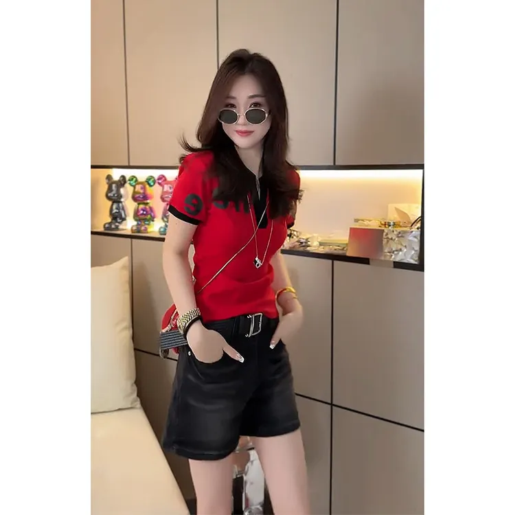 欧洲站设计感洋气印花V领短袖T恤网红夏季新款修身显瘦打底衫ins