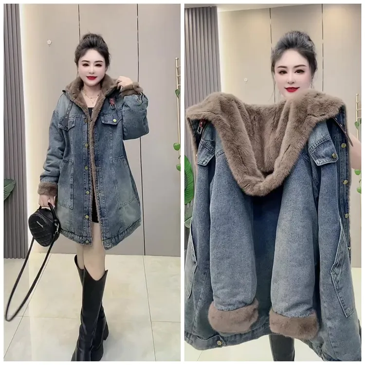 大码派克服女冬装宽松显瘦加绒加厚牛仔拼毛中长款连帽棉衣外套女