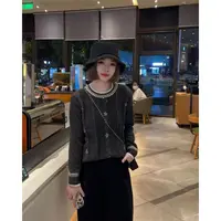 玳妮【立体小花】秋季新款圆领套头毛衣百搭针织长袖浣熊小香气质款