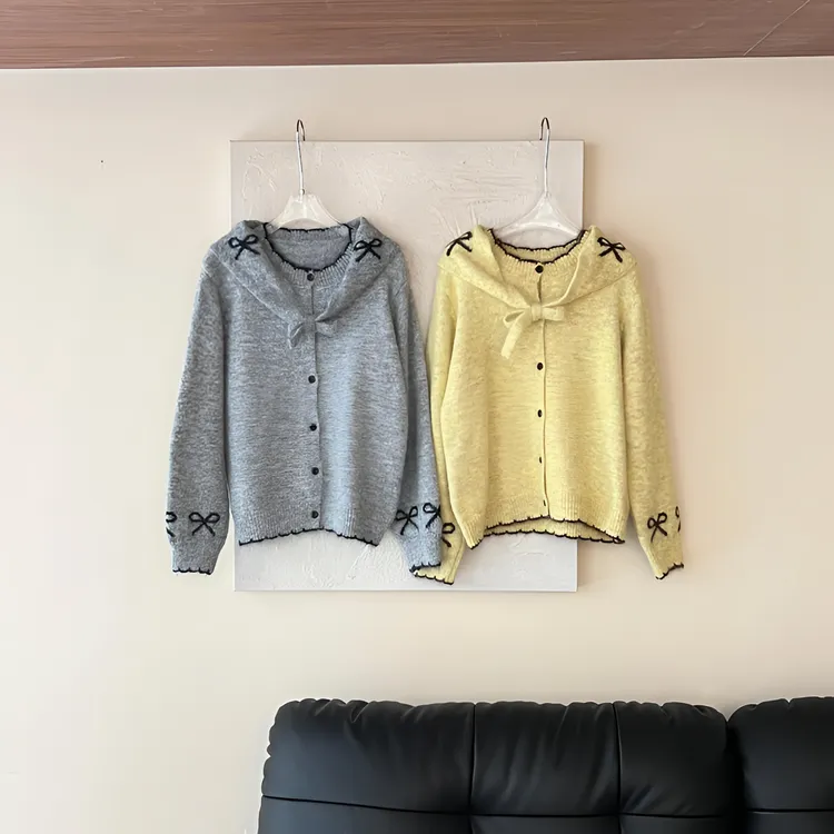 赵小小【奶油芝士】B-99058 秋冬针织蝴蝶结圆领宽松套头毛衣+披肩