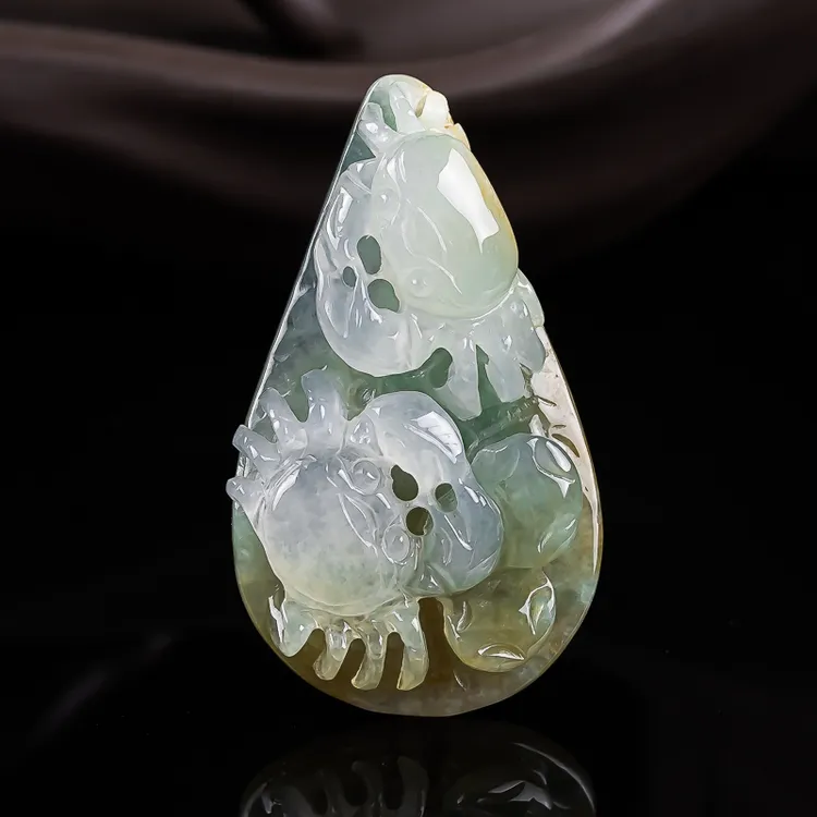 天然缅甸翡翠A货八方来财螃蟹 尺寸46-26.5-13mm